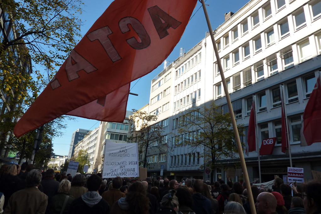 Occupy Düsseldorf Bild der Demo vom 15.10.2011