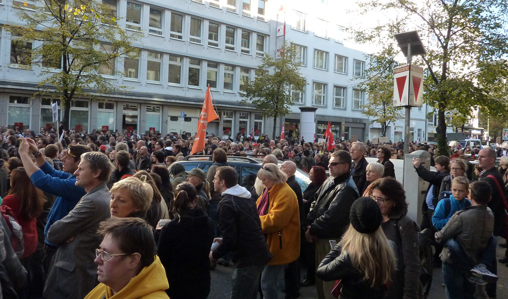 Occupy Düsseldorf Bild der Demo vom 15.10.2011