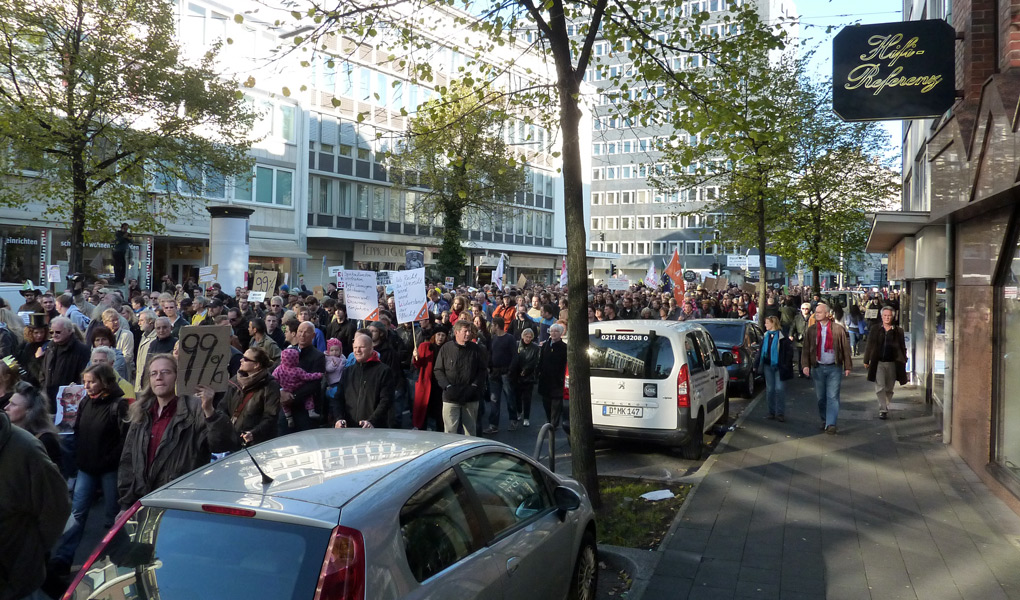 Occupy Düsseldorf Bild der Demo vom 15.10.2011